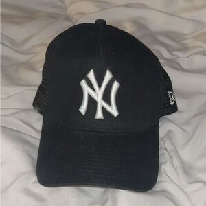 Black New York Yankees Hat